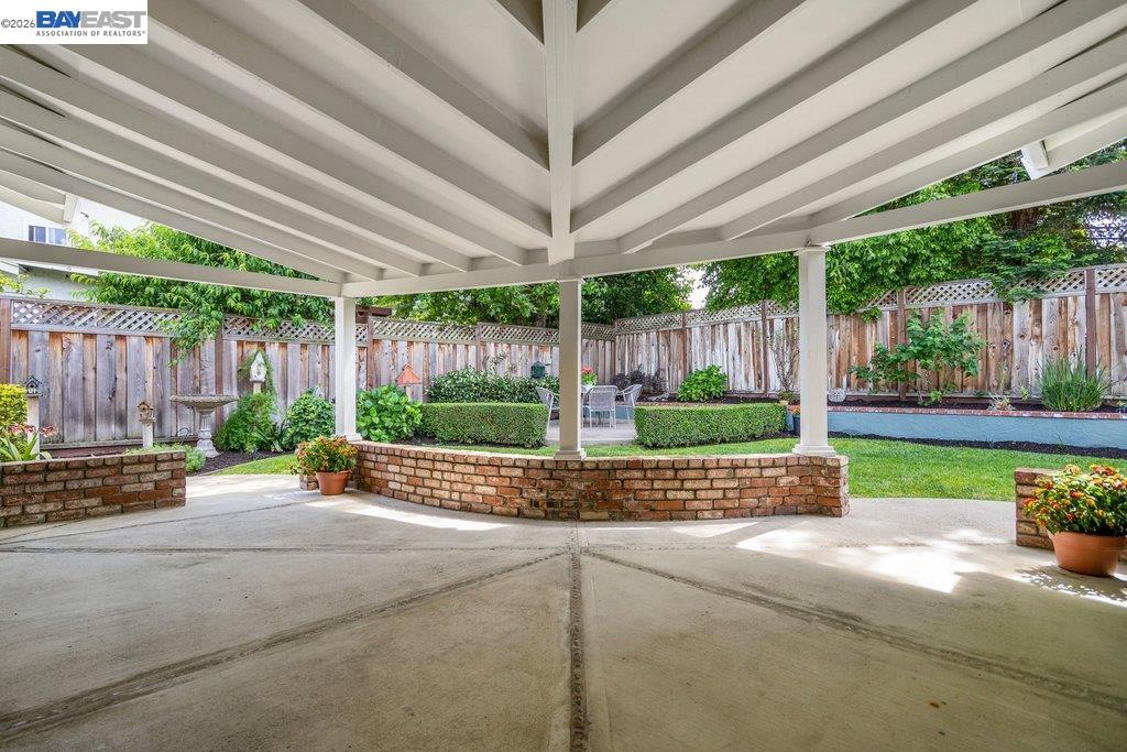 2090 Foxswallow Rd