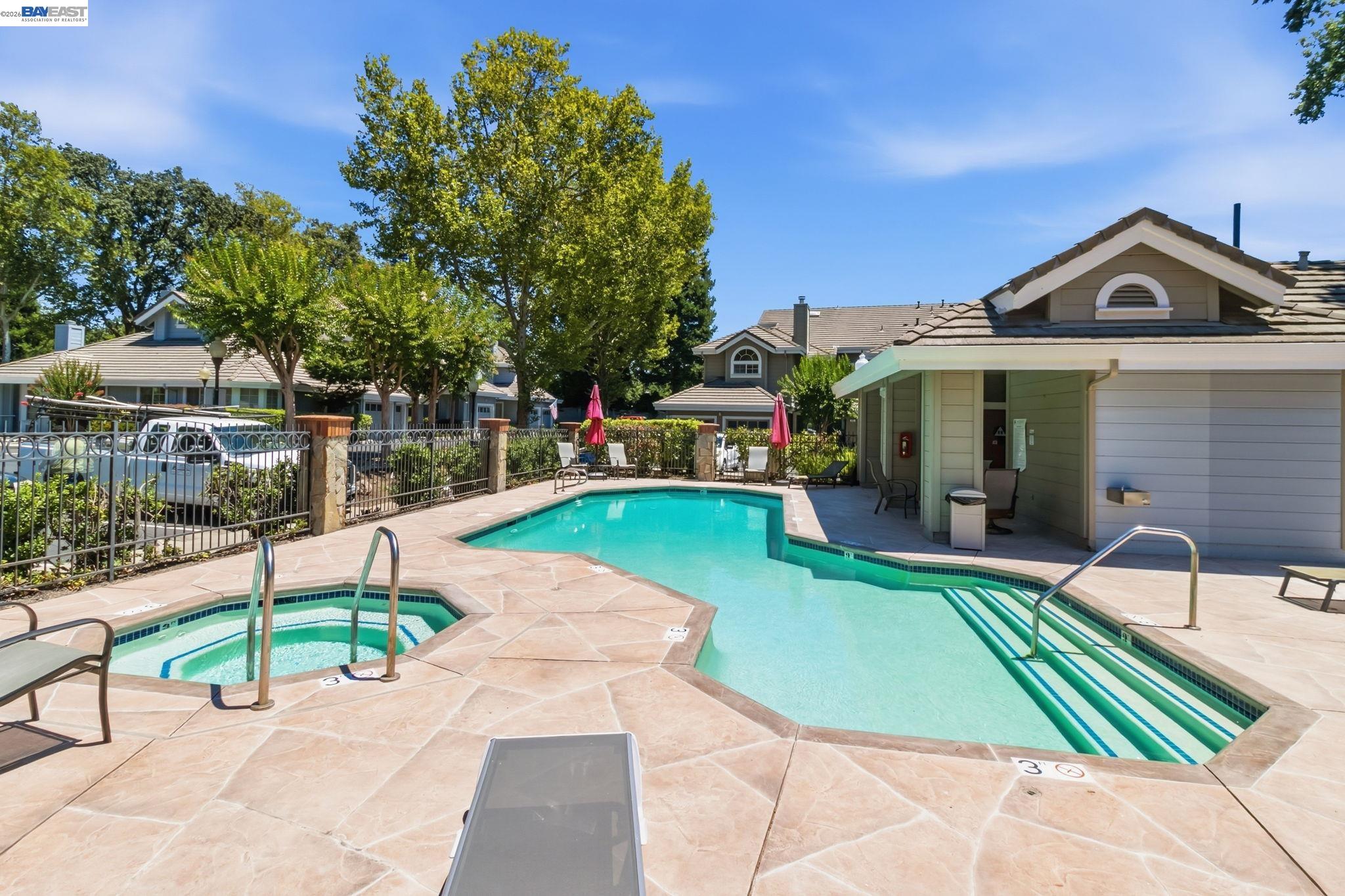 57 Danville Oak Pl