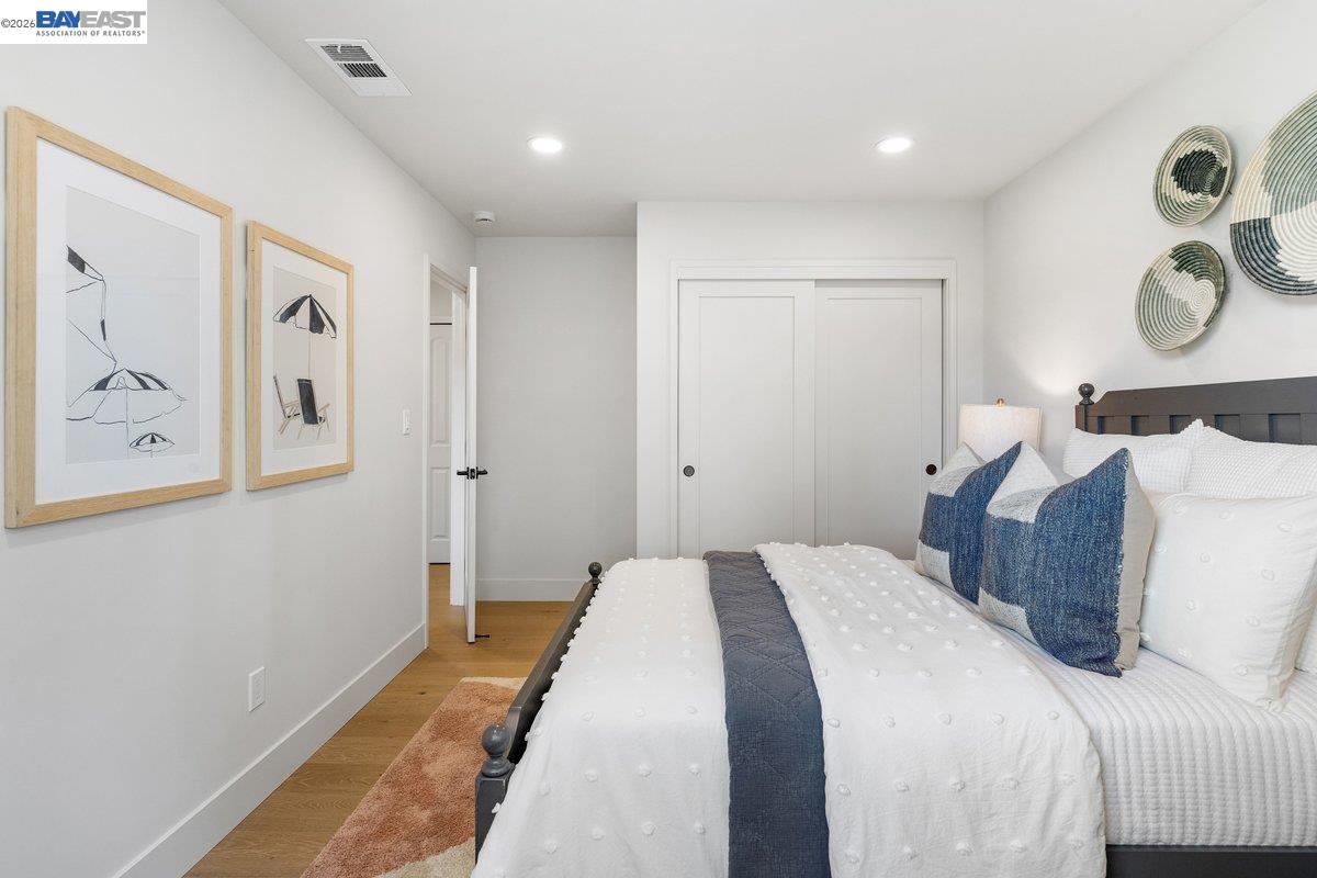 7350 Tamarack Dr
