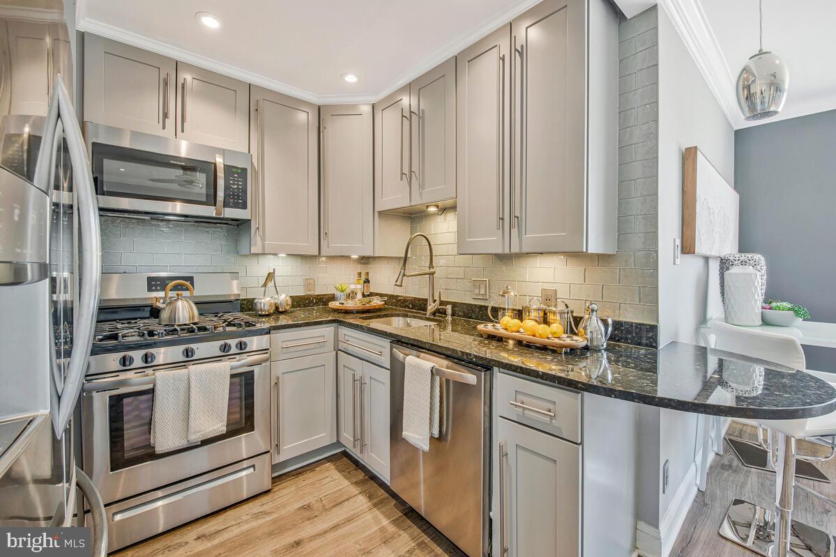 3000 7TH STREET NE 318