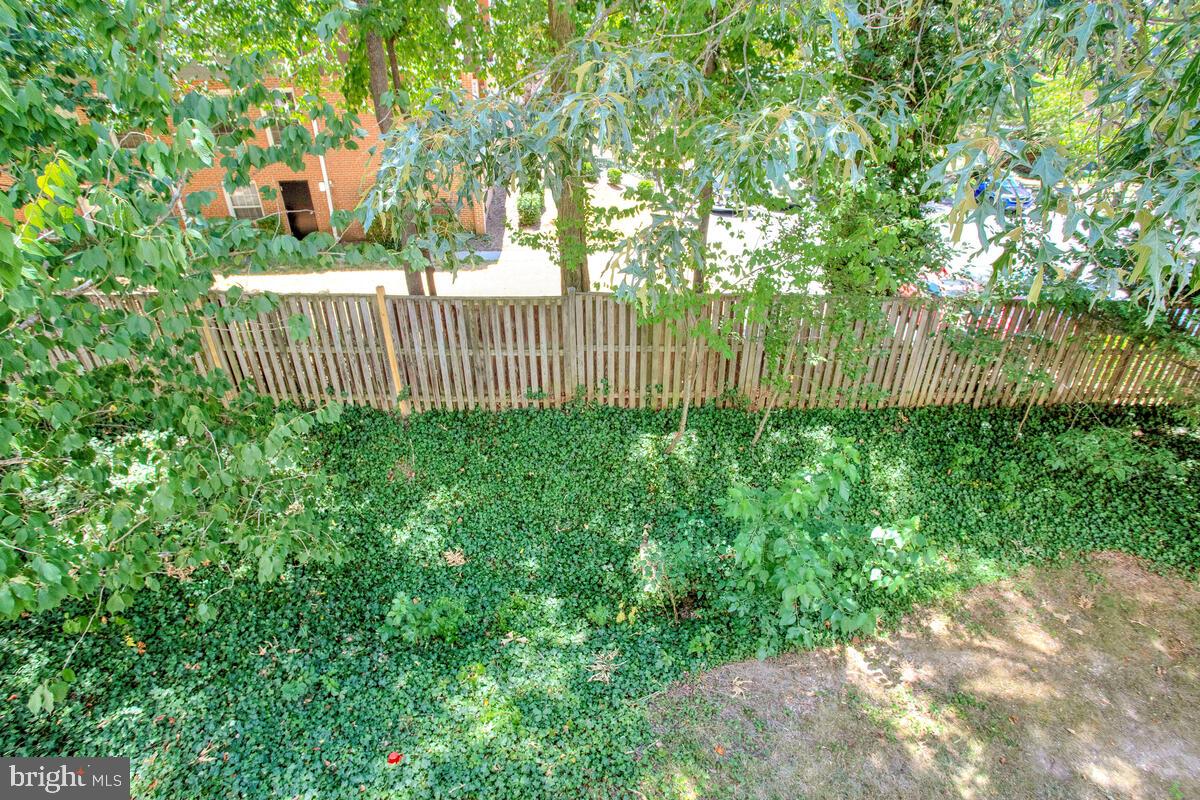 1622 FALLOWFIELD COURT
