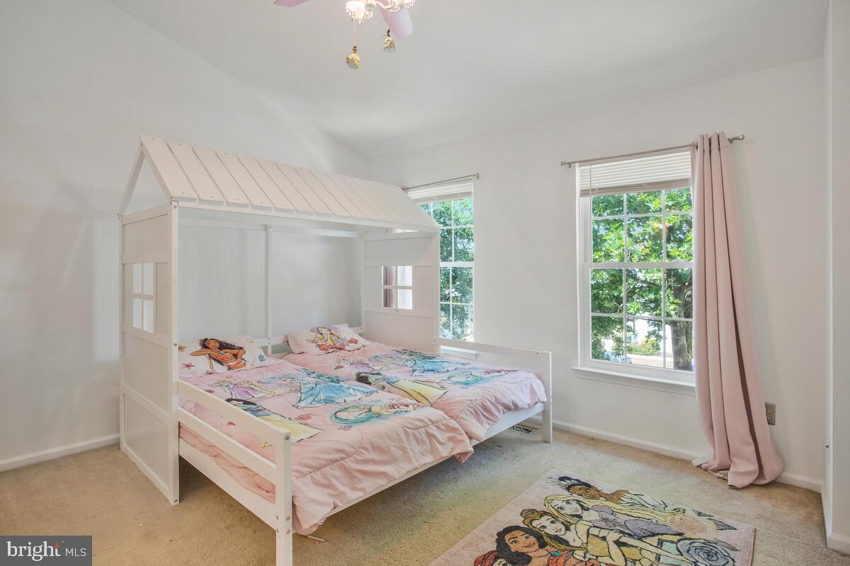 1622 FALLOWFIELD COURT