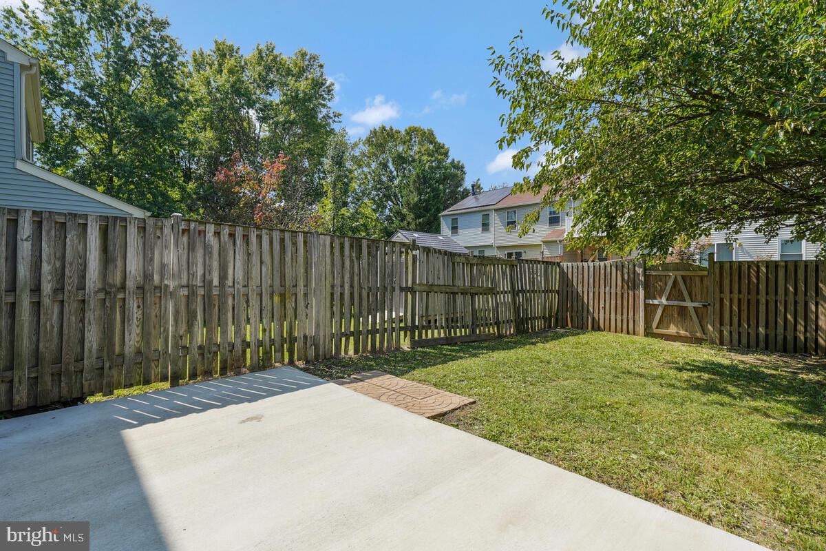 24 OAKSIDE LANE