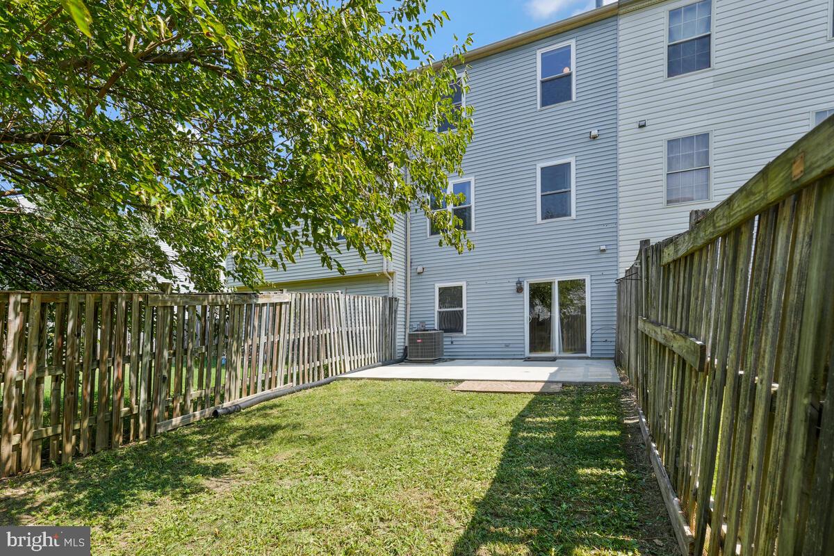 24 OAKSIDE LANE