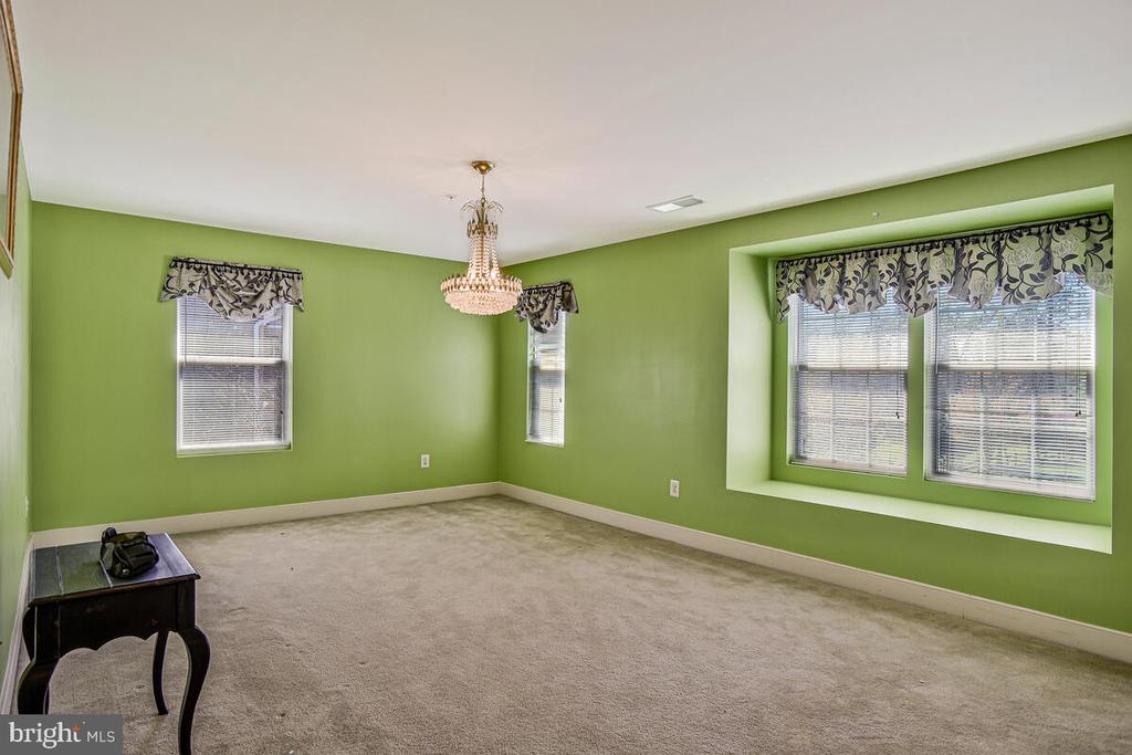 9792 ELMSHORN COURT