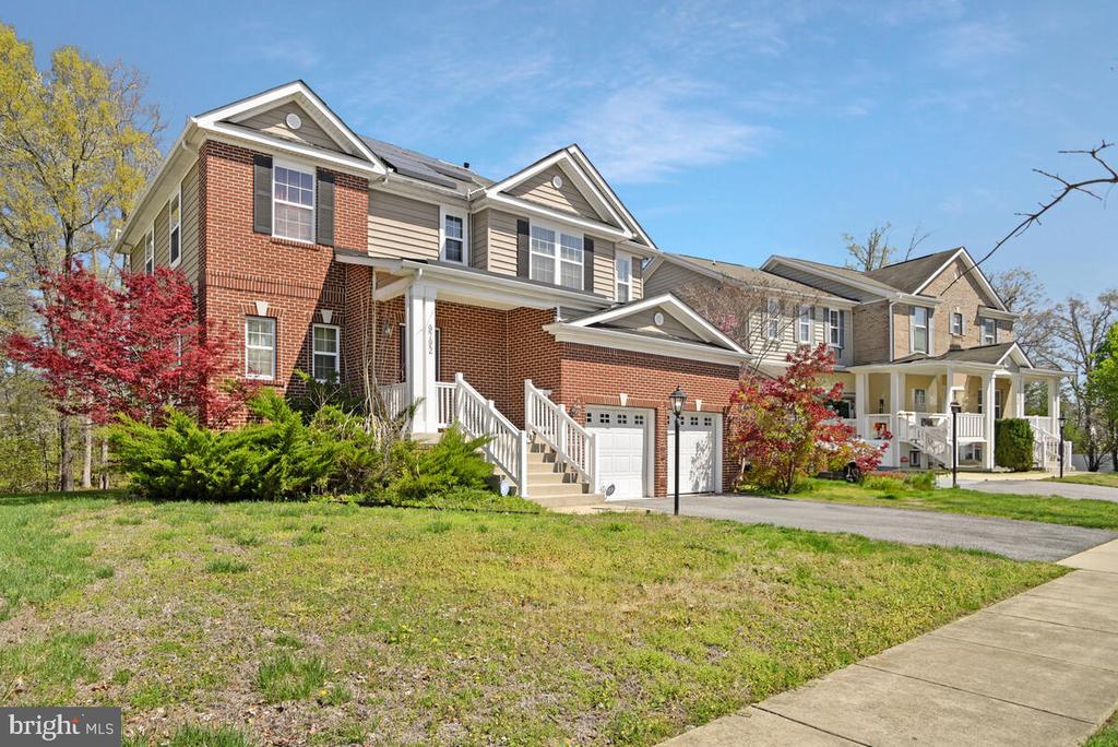 9792 ELMSHORN COURT