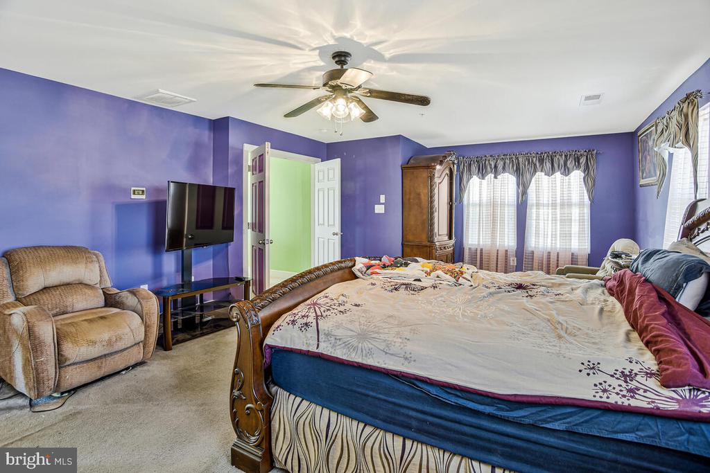 9792 ELMSHORN COURT