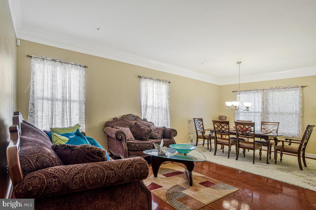 9792 ELMSHORN COURT