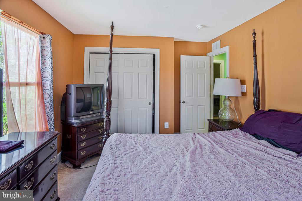 9792 ELMSHORN COURT