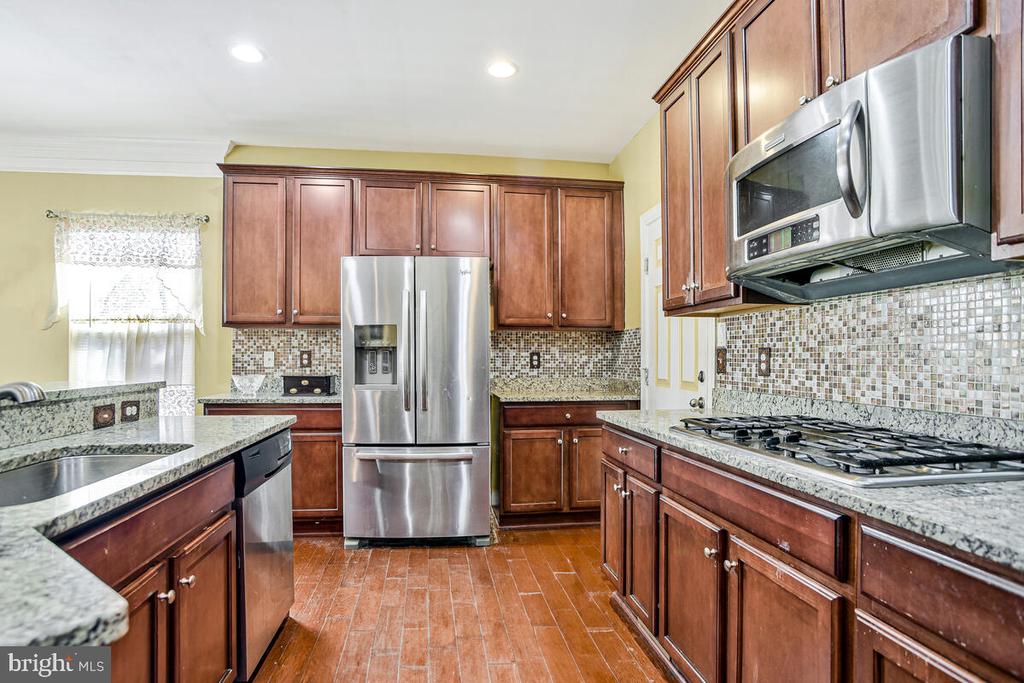 9792 ELMSHORN COURT