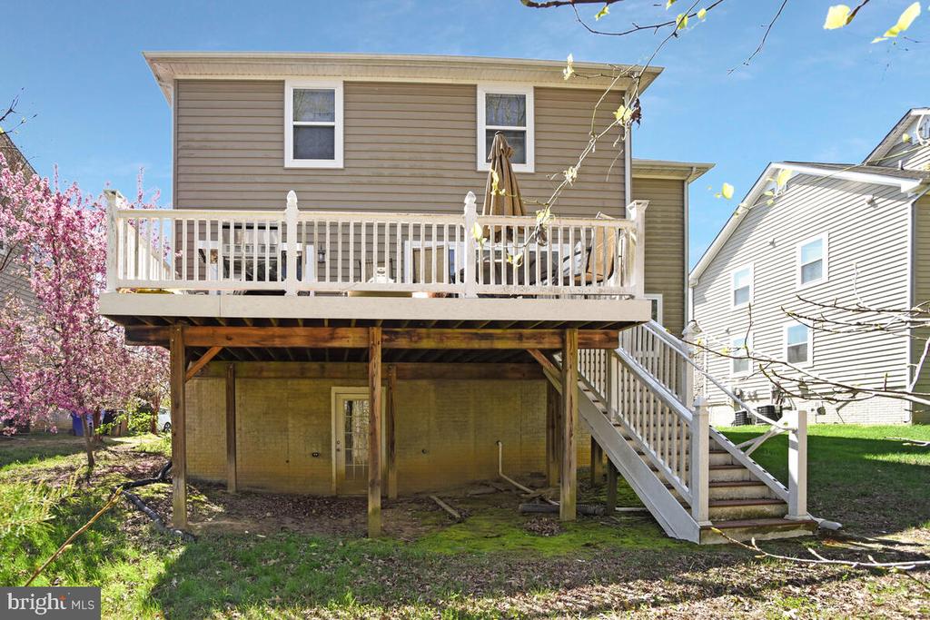 9792 ELMSHORN COURT