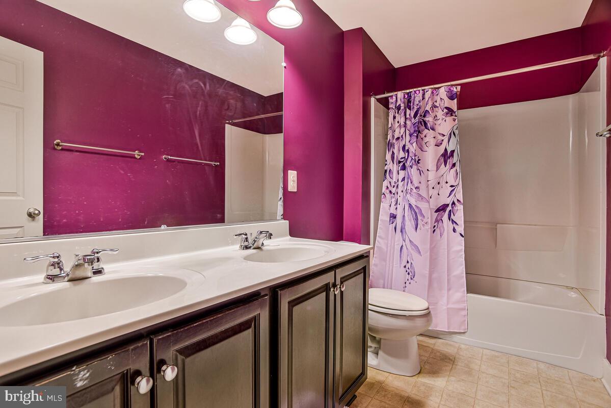 9792 ELMSHORN COURT