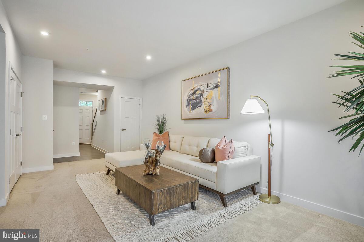 6613 BALLENGER RUN BOULEVARD