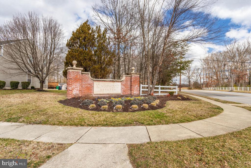 8014 OWENS WAY