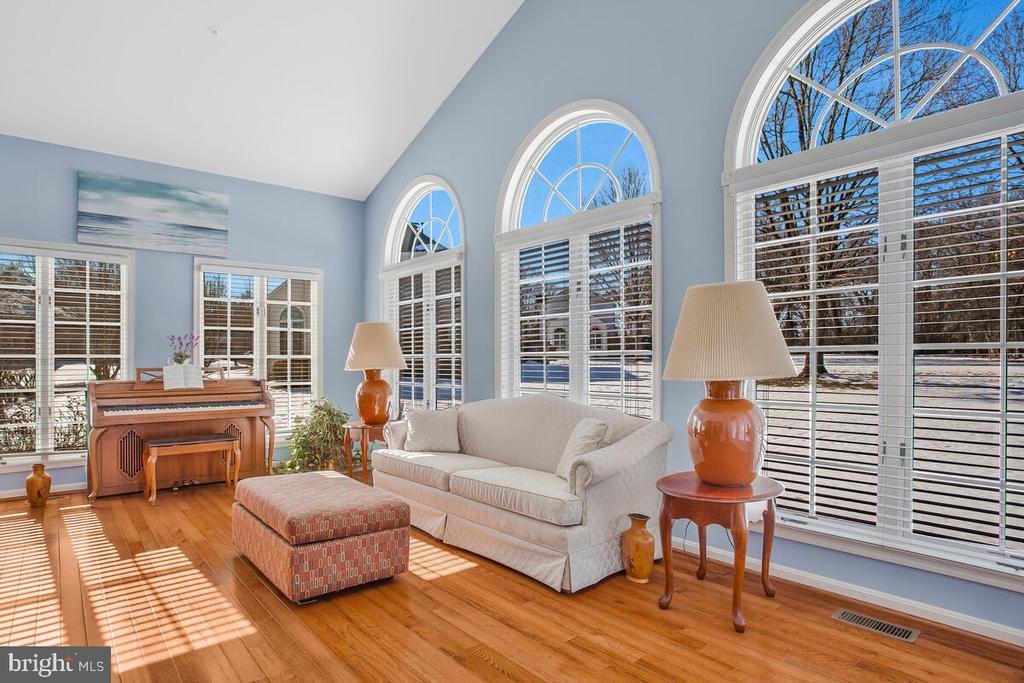 12108 WOODWIND LANE