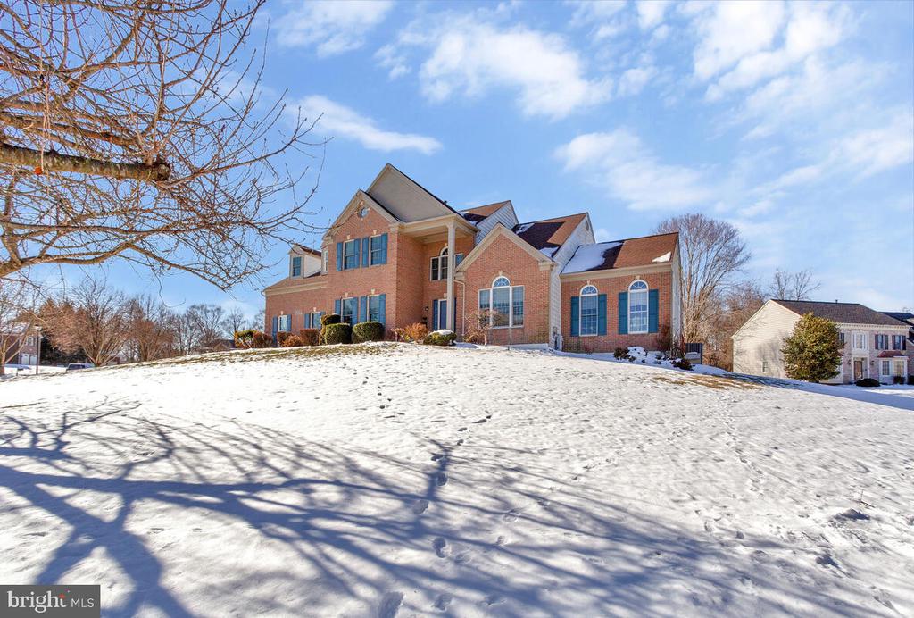 12108 WOODWIND LANE