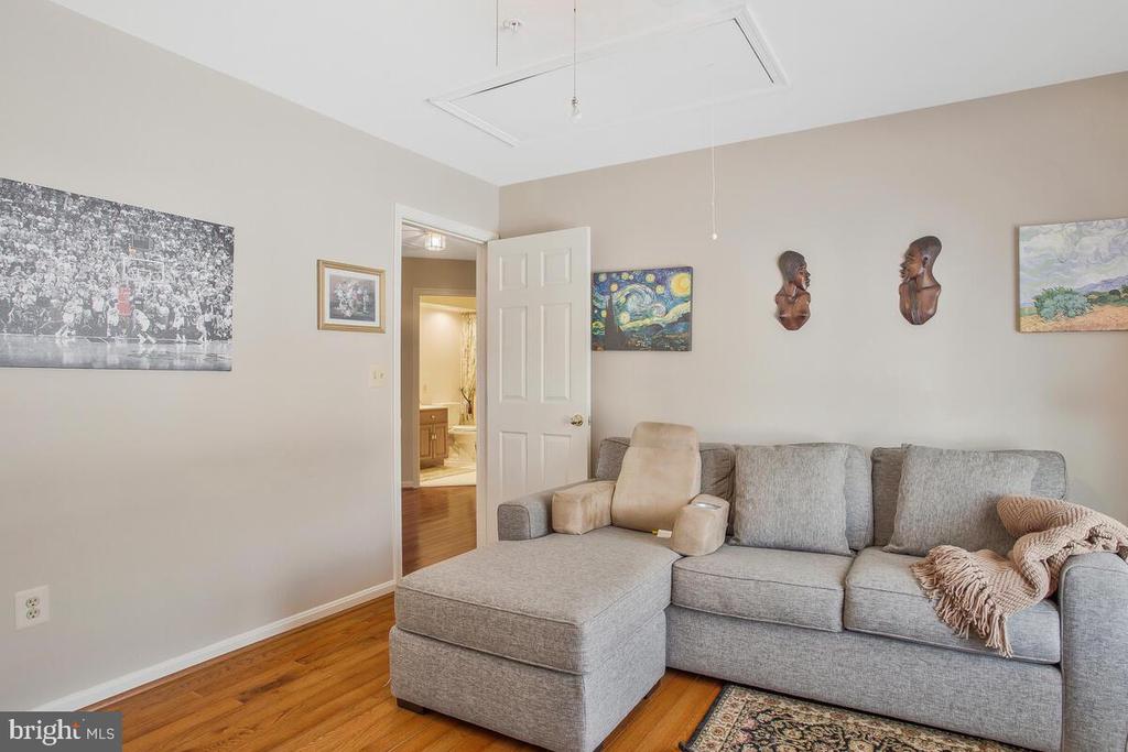12108 WOODWIND LANE