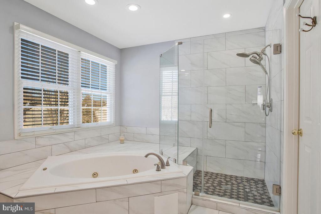 12108 WOODWIND LANE