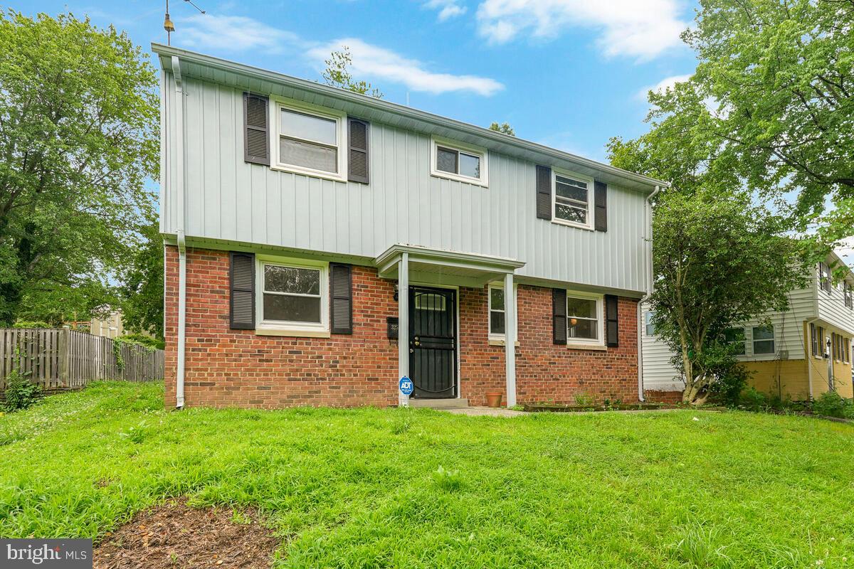 325 - B WINSLOW ROAD
