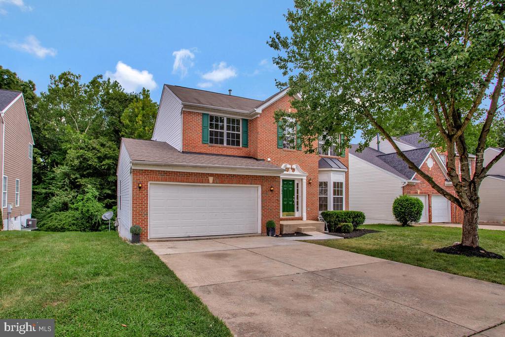 9606 CEDAR CREST WAY