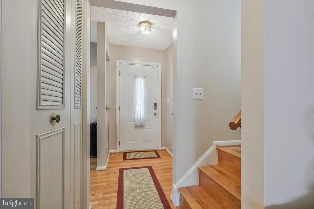 4660 WINTERBERRY LANE