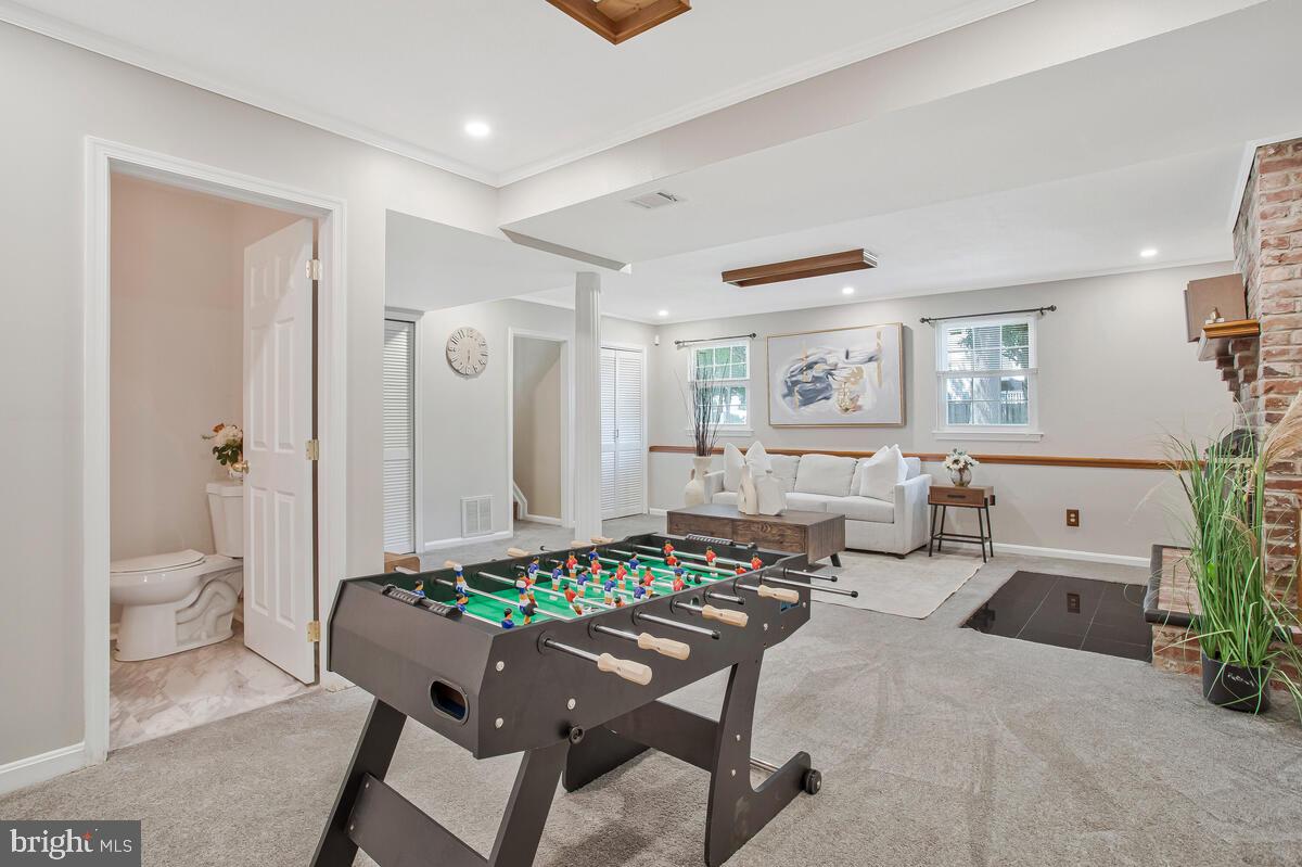 2543 ANN ARBOR LANE