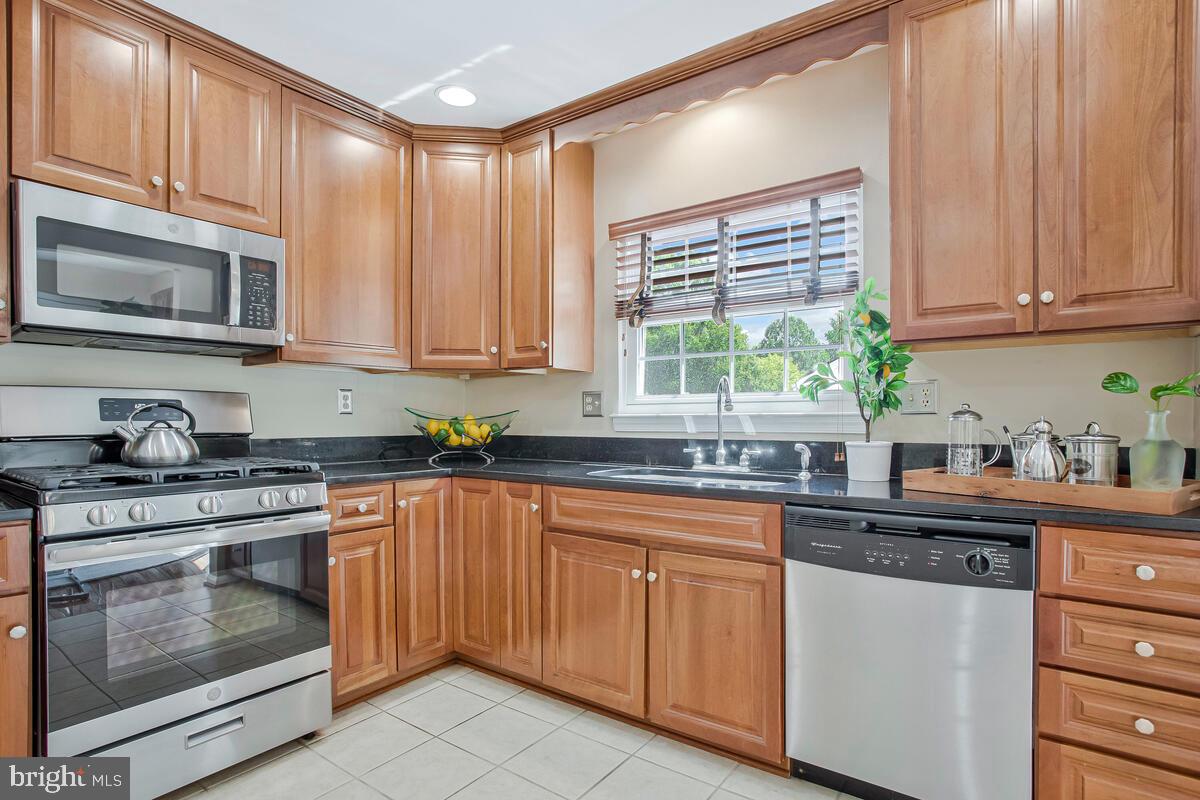 2543 ANN ARBOR LANE
