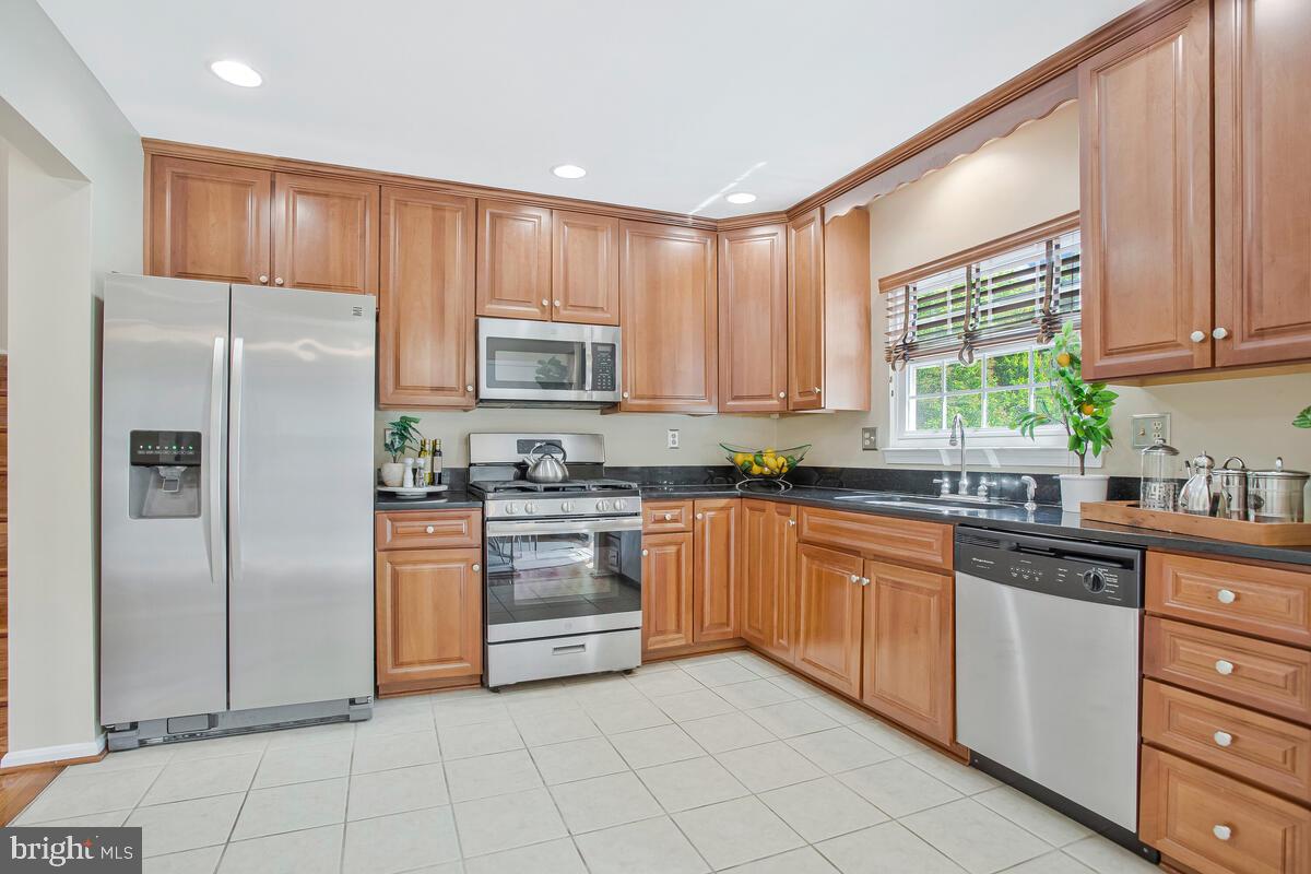 2543 ANN ARBOR LANE