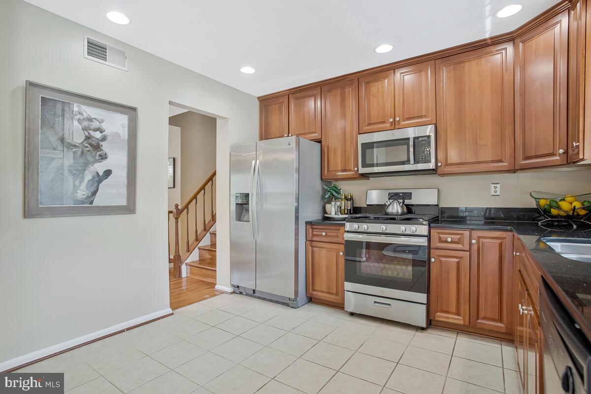 2543 ANN ARBOR LANE