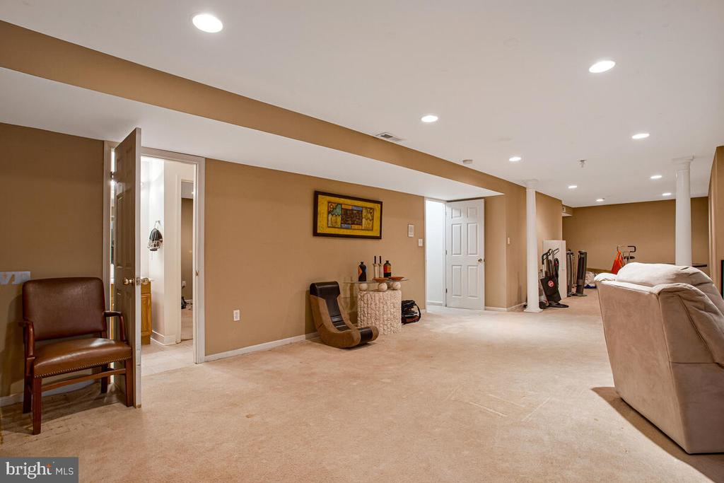 15208 DALEBROOKE DRIVE