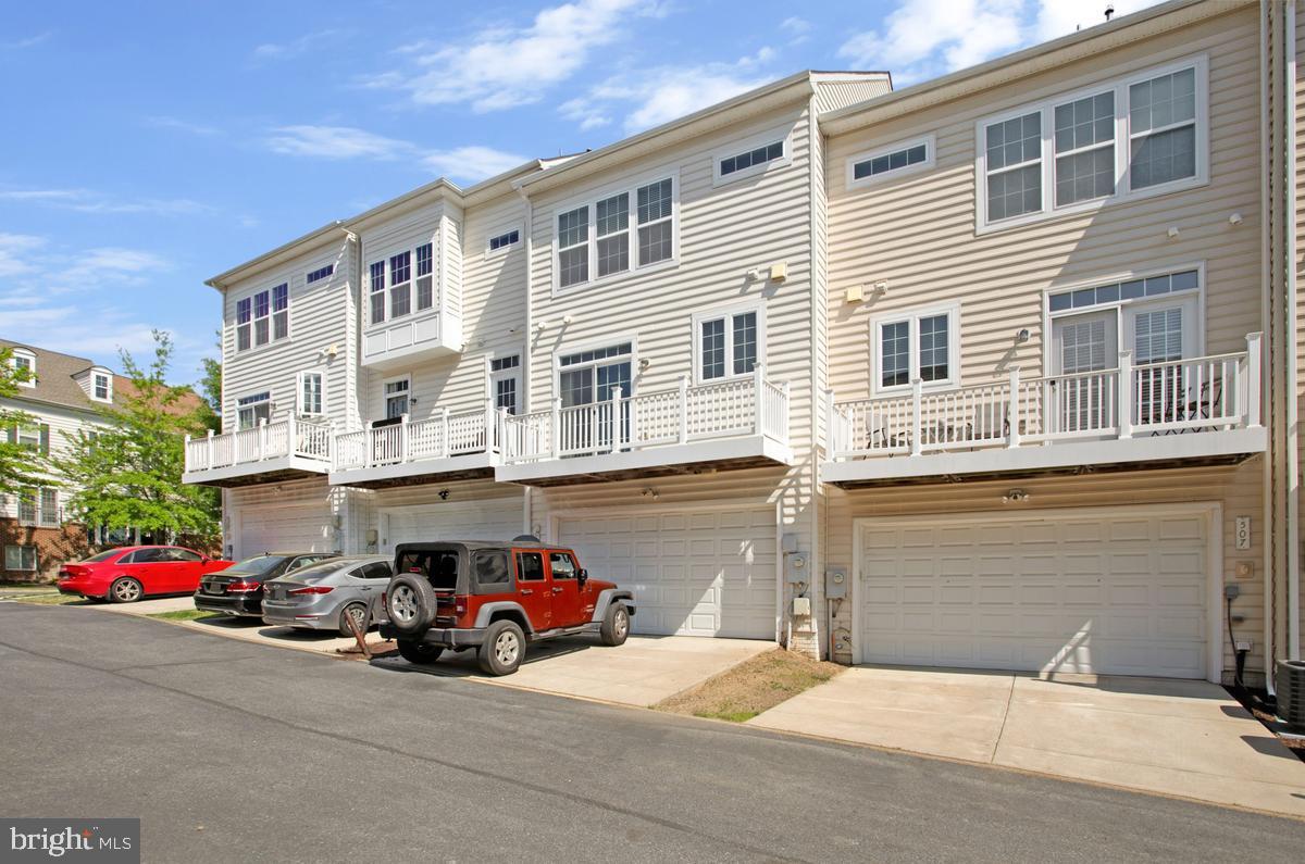 505 JURGENSEN PL