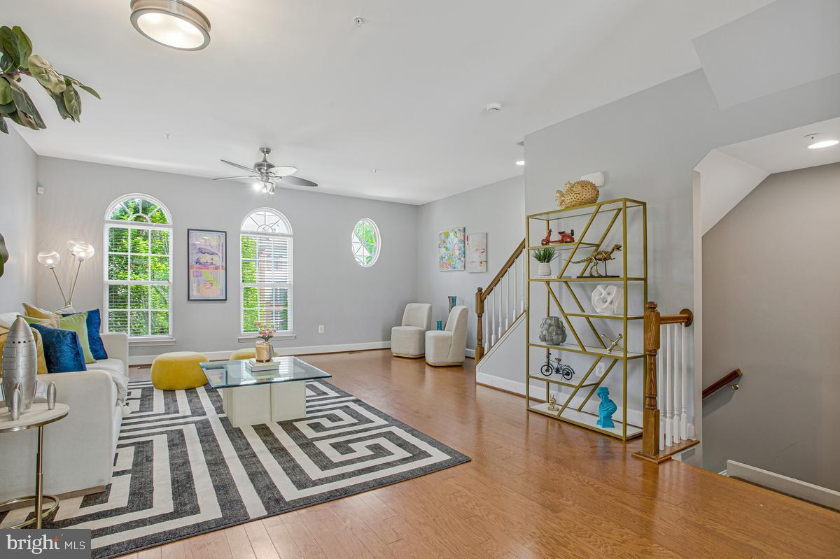505 JURGENSEN PL