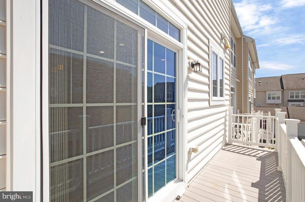 505 JURGENSEN PL