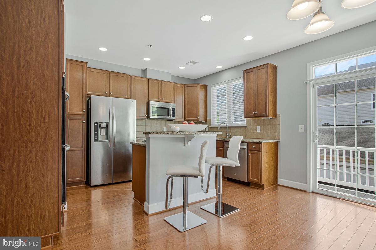 505 JURGENSEN PL
