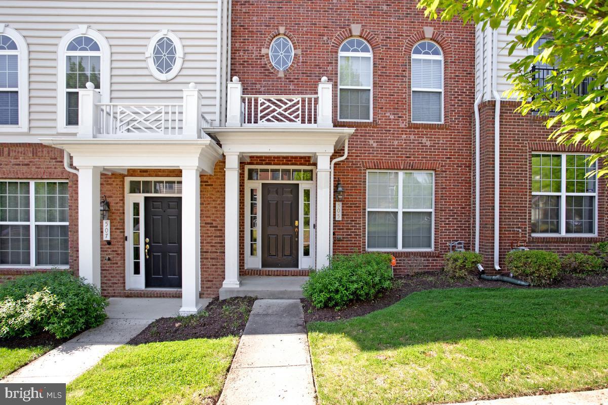 505 JURGENSEN PL