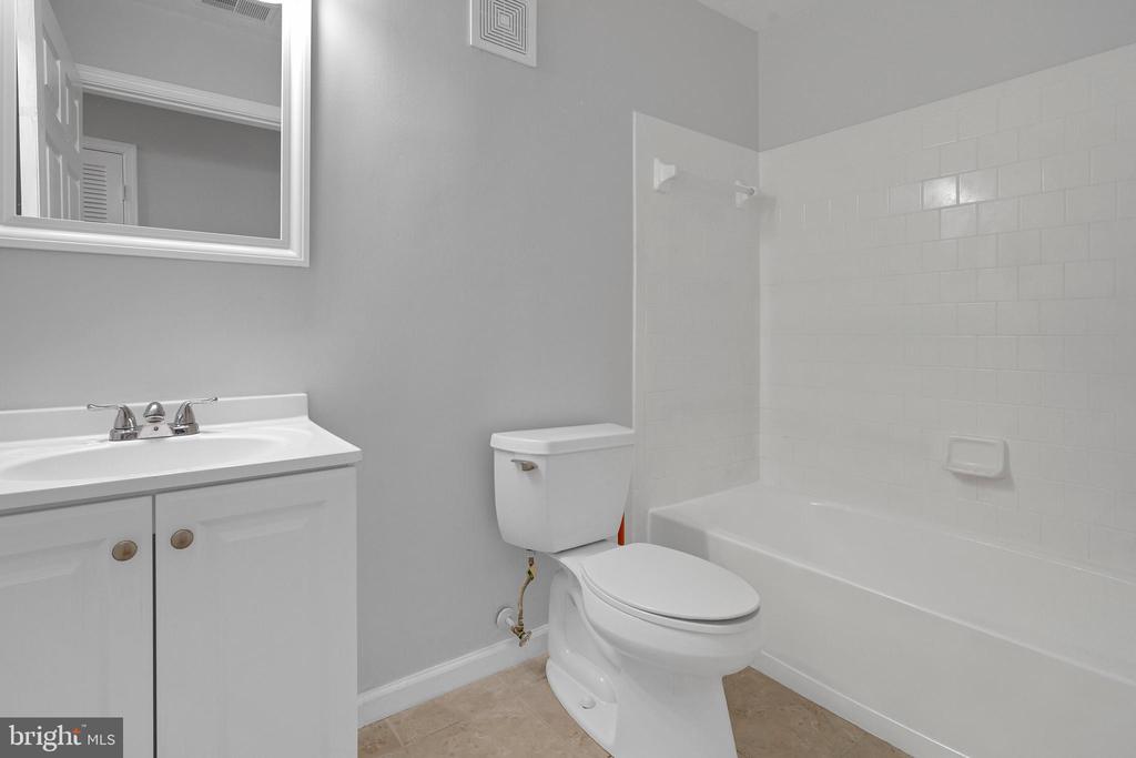3708 EXCALIBUR COURT 102
