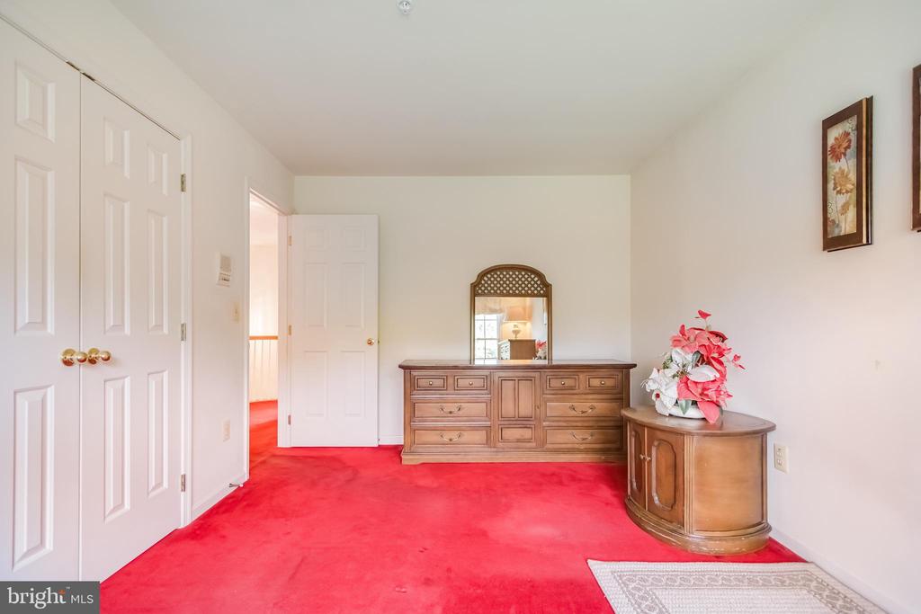 2001 CLEARWOOD DRIVE