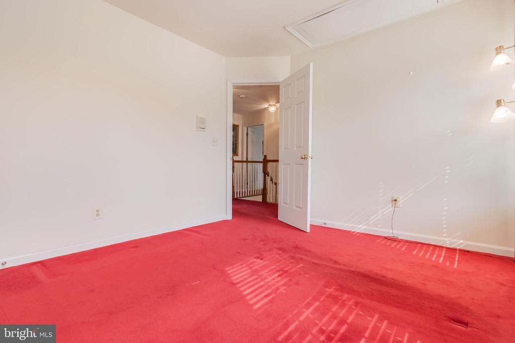 2001 CLEARWOOD DRIVE