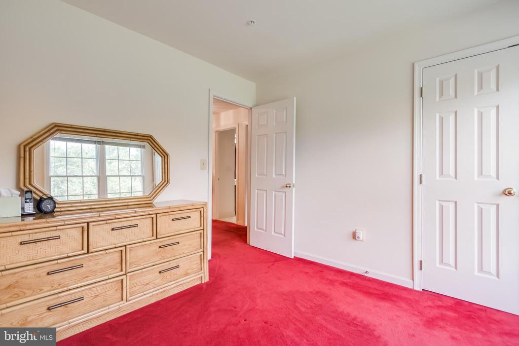 2001 CLEARWOOD DRIVE