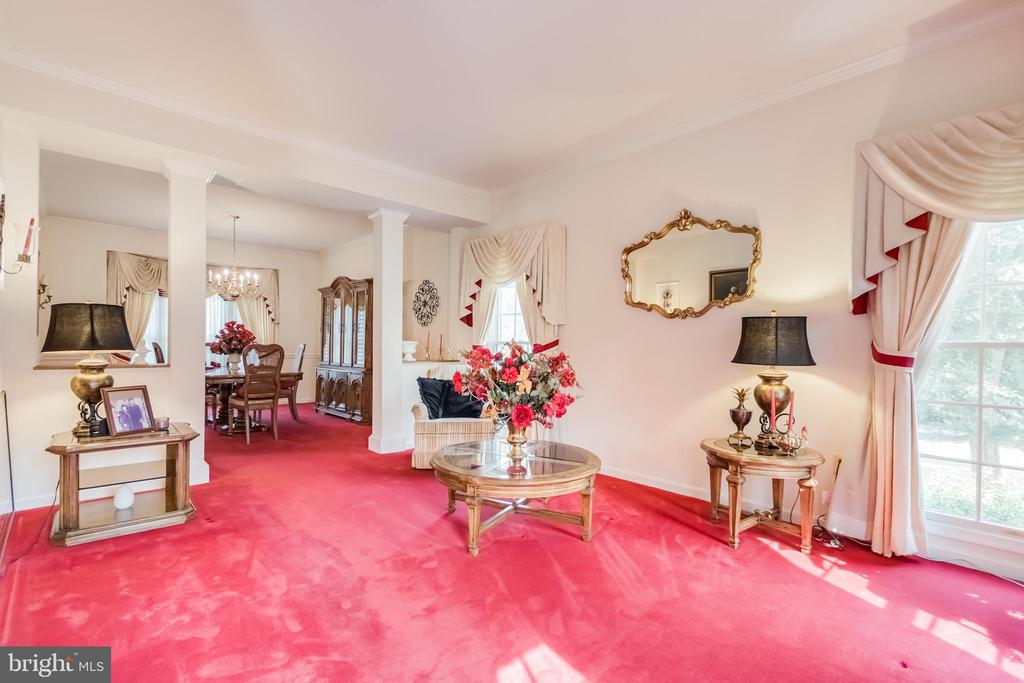 2001 CLEARWOOD DRIVE