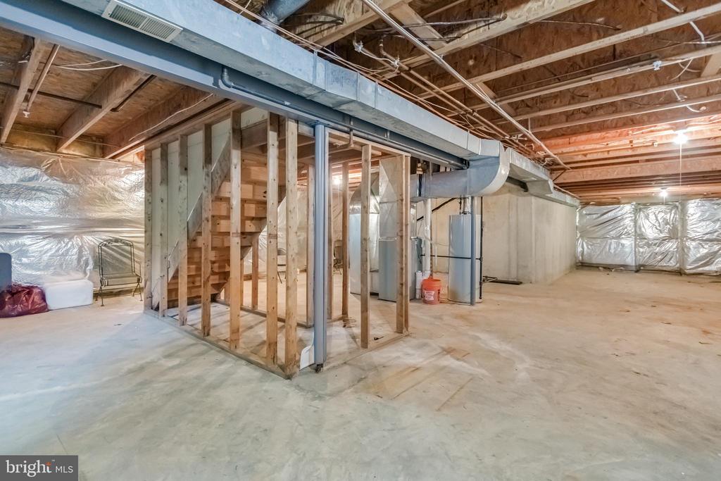 2001 CLEARWOOD DRIVE