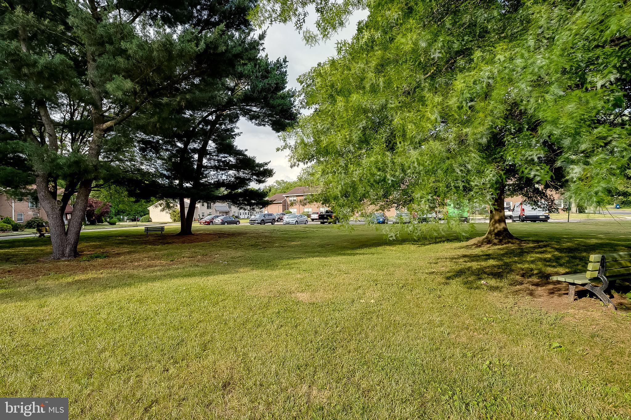 810 WINDING WAY