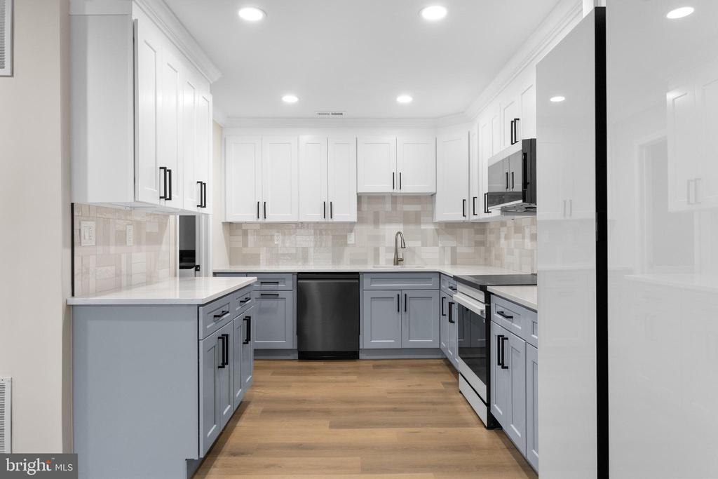 4 KENT PLACE