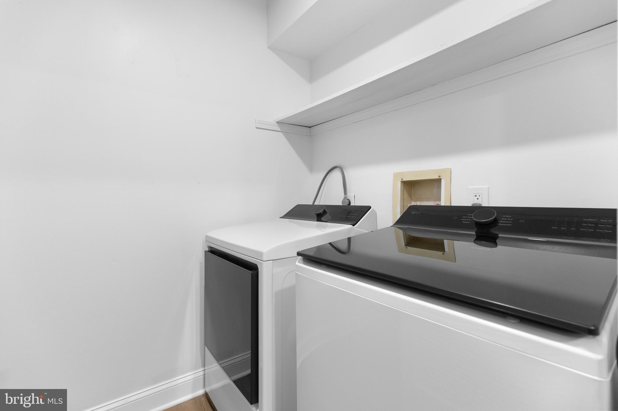 4 KENT PLACE