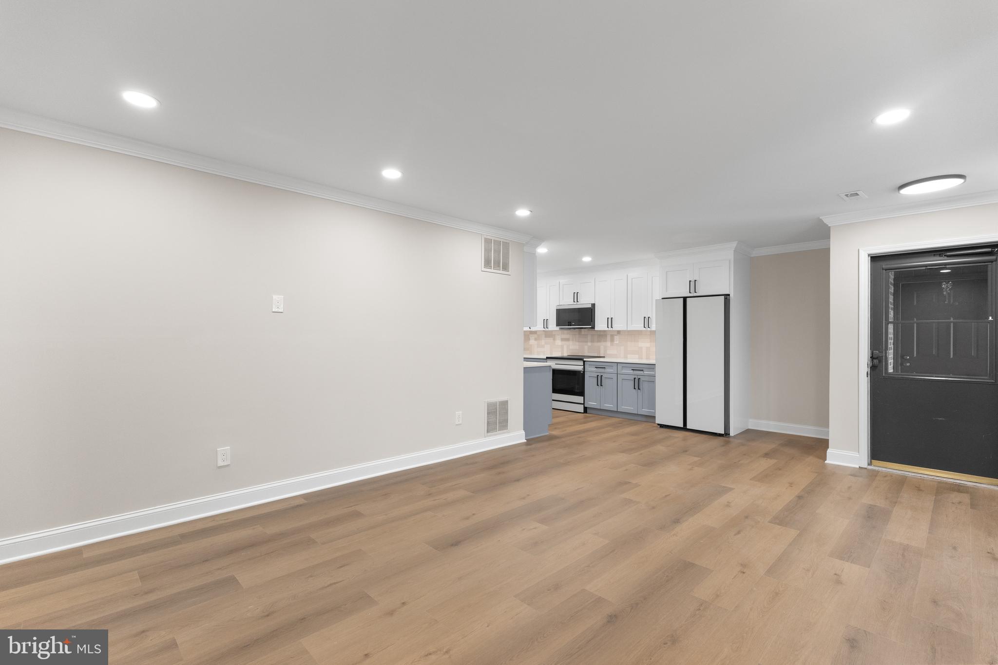 4 KENT PLACE