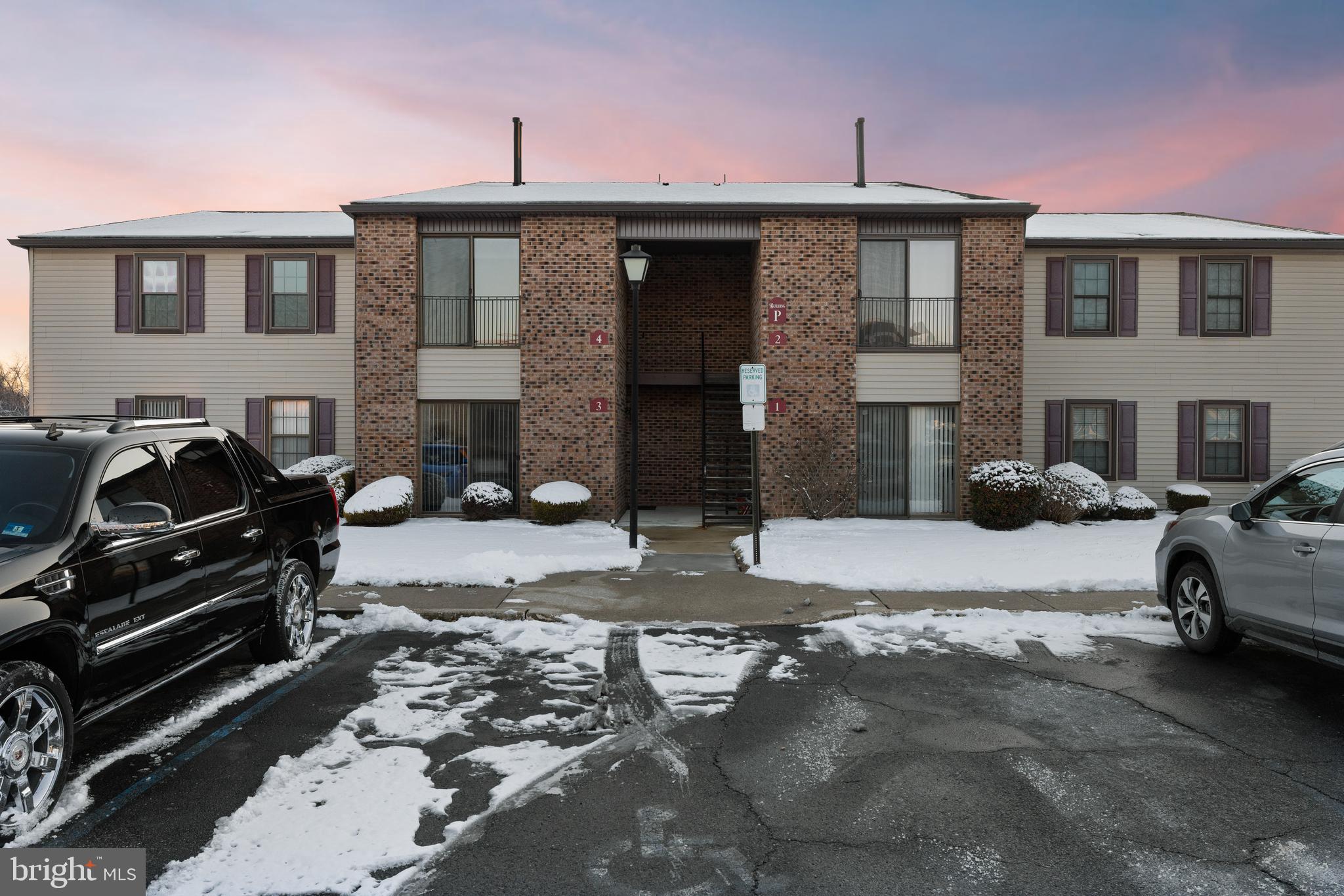 4 KENT PLACE