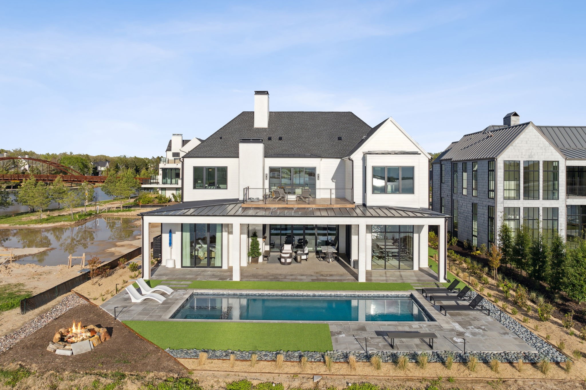 12107 Lighthouse Lane West