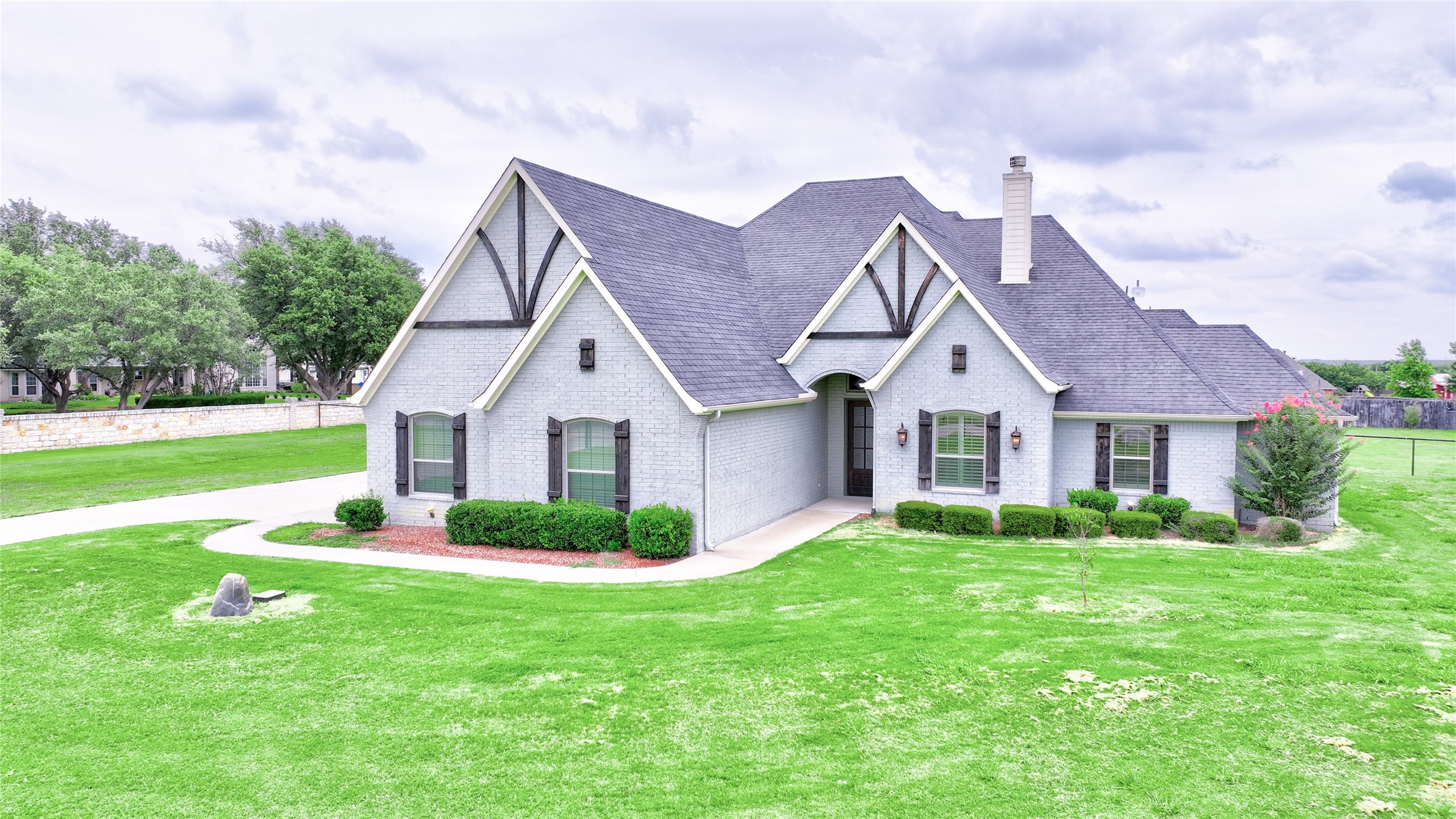300 S Point Court