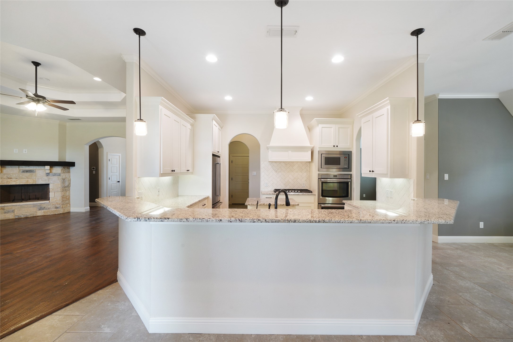300 S Point Court
