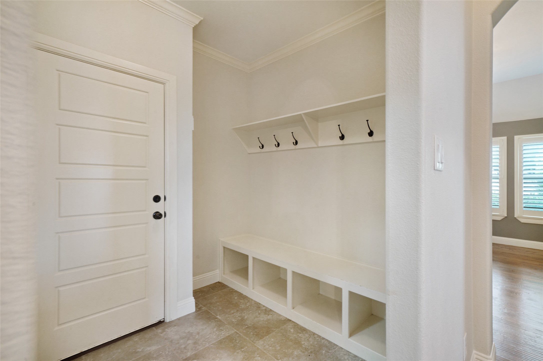 300 S Point Court